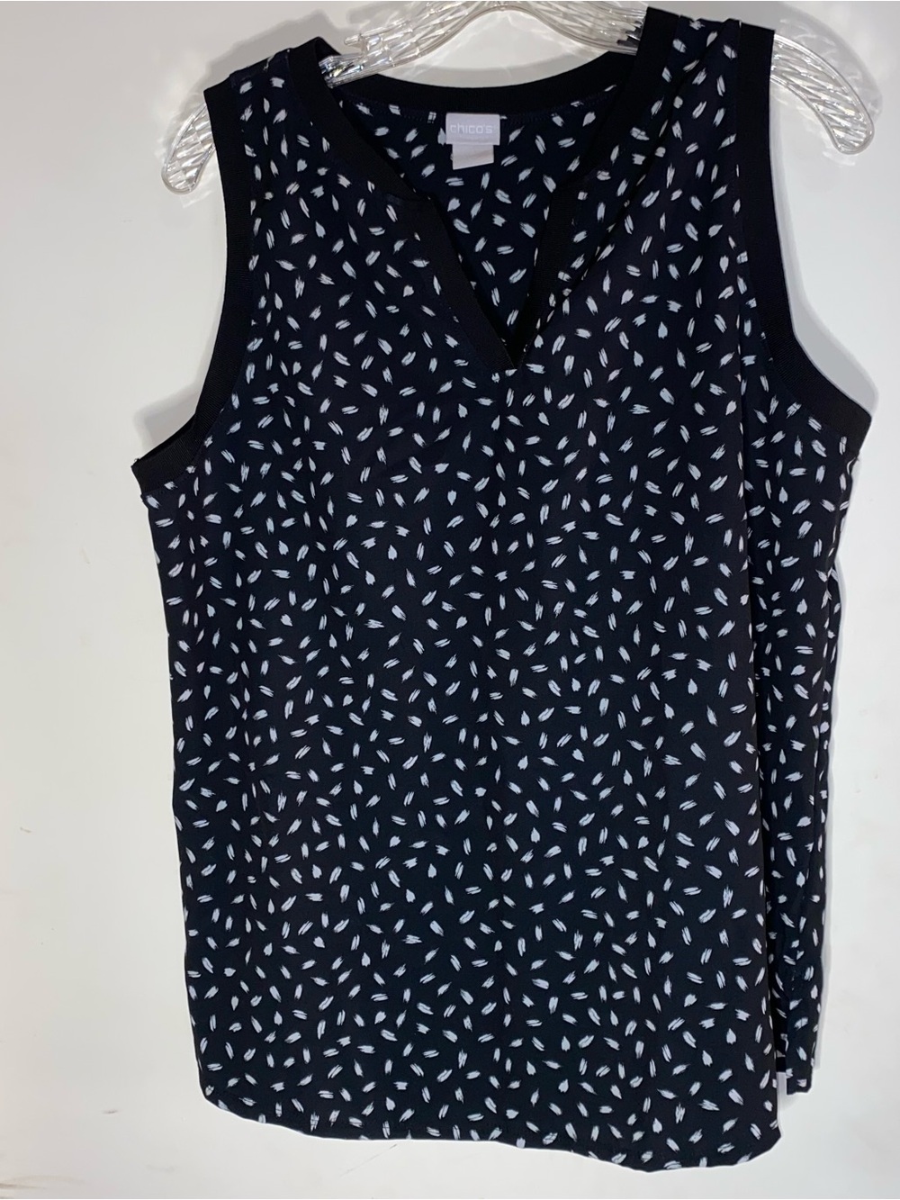 Women's Chico's ZEnergy Tank Top Black & White Geometric Pattern Size 2 (12/14)